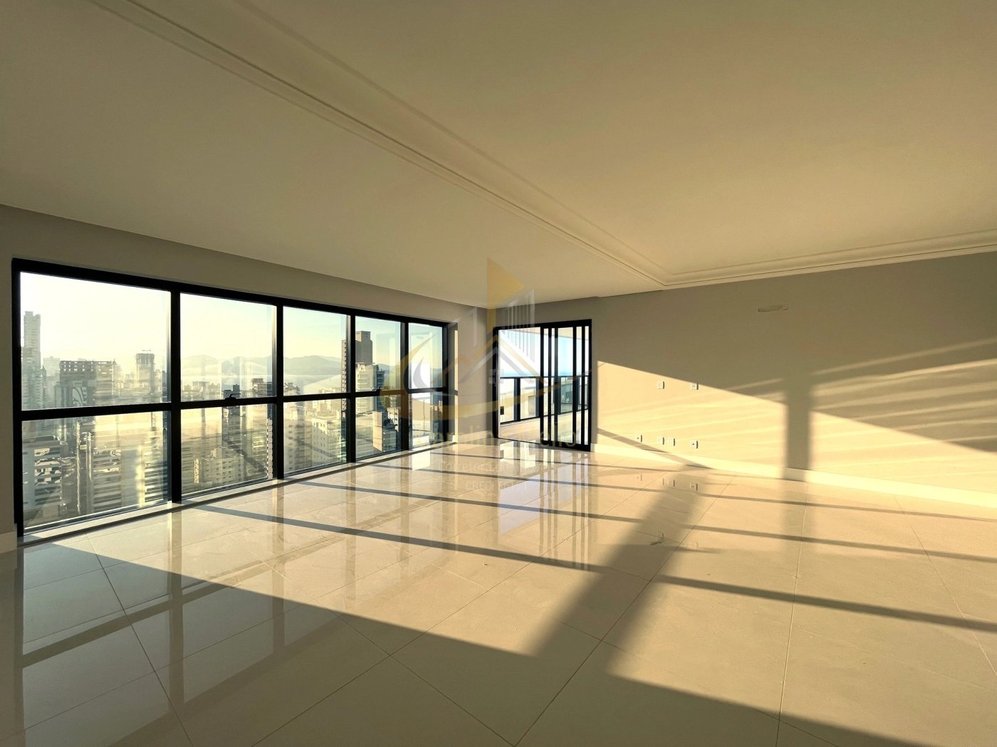 Apartamento Novo 4 Suítes | 183m² | 3 Vagas | Vista Panorâmica.