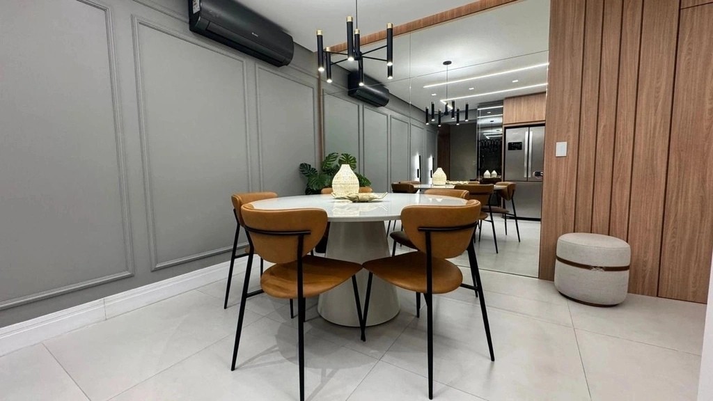 Apartamento Alto Padrão no bairro Pedra Branca: 103m² com Mobília e Sofisticação Atemporal