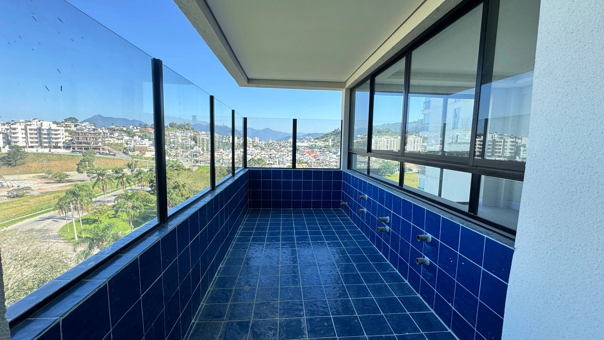 Apartamento 157 m².  Alto Padrão com Piscina Privativa – Pedra Branca