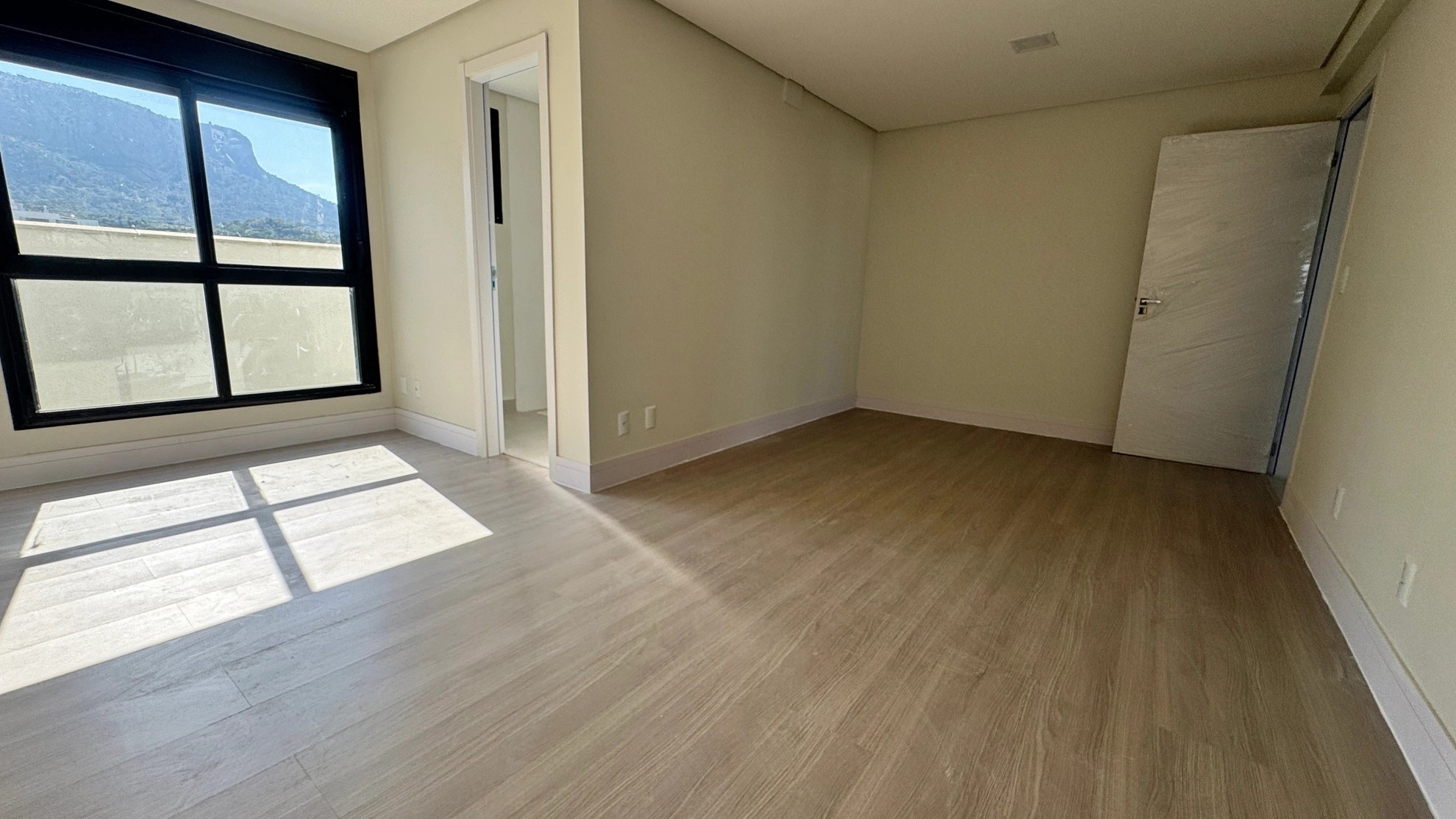 Apartamento 157 m².  Alto Padrão com Piscina Privativa – Pedra Branca